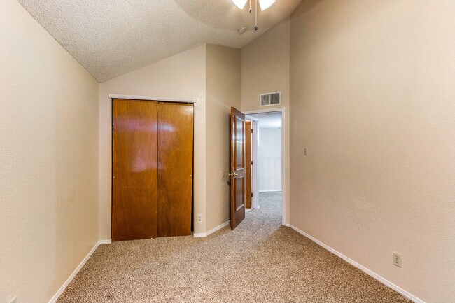 Building Photo - Prestigious Tri Level Home on East Side