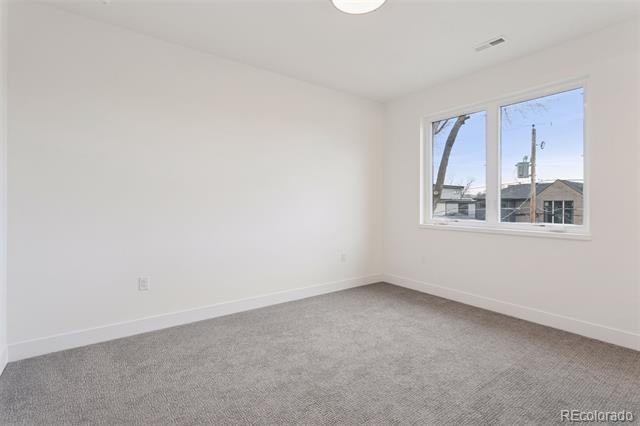 Building Photo - 1117 S Madison St