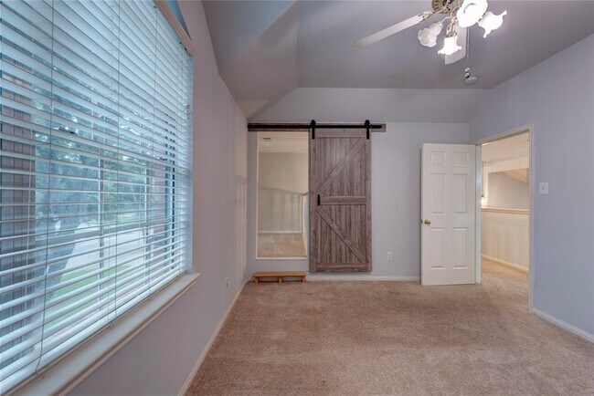 Building Photo - 2306 Millerton Ln