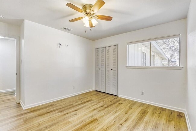 Building Photo - 8126 Ceberry Dr