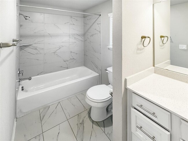 Building Photo - 936 Azul Lagoon Dr