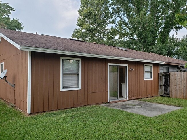 Building Photo - 2/2 Townhome in Orange Park