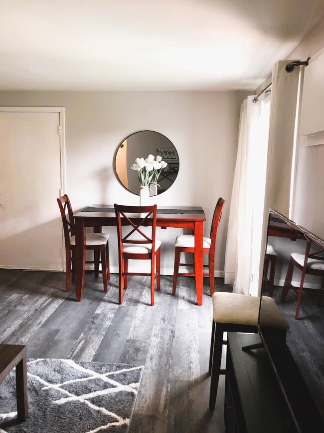 Building Photo - 4 N Hamilton St