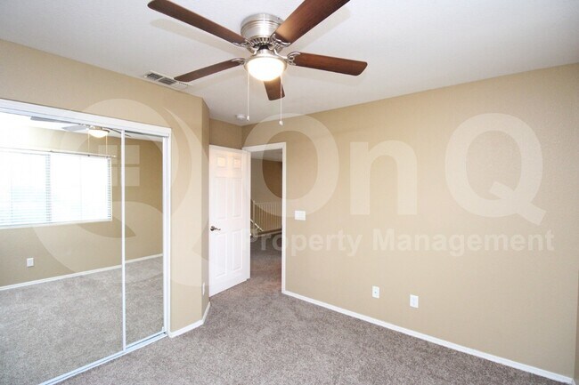 Building Photo - 5326 W Taro Ln