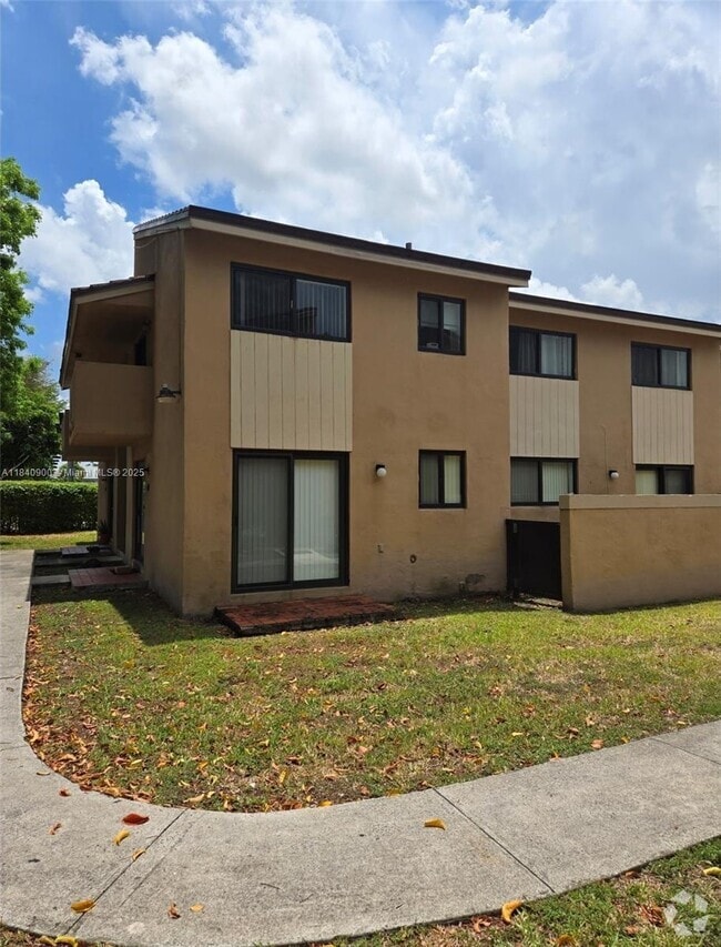 Building Photo - 15415 SW 80th St