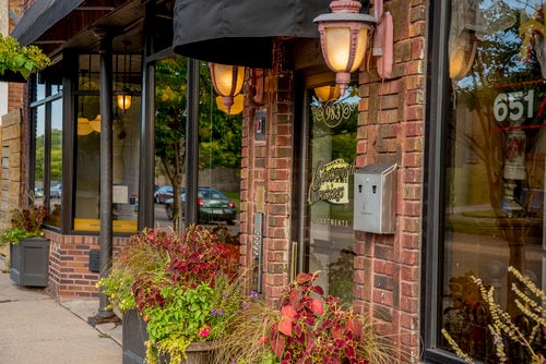 Building Photo - Chatsworth Crossing