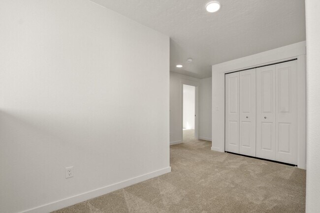 Building Photo - 21505 Oconnor Way