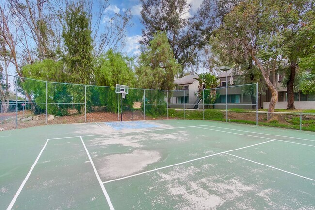 Building Photo - 1350 N Escondido Blvd