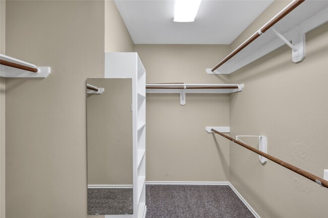 Building Photo - 19 Peach Ridge Pl