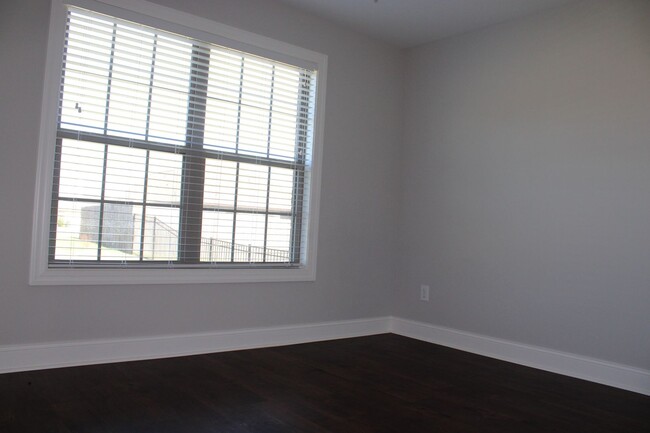 Building Photo - Brookhill Terrace Athens City Schools