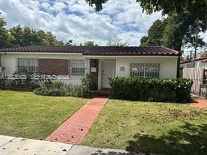 Building Photo - 3600 SW 26th St
