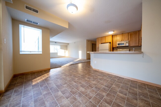 Building Photo - 16520 Tranquility Ct