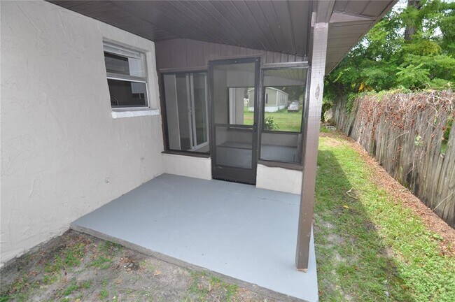 Building Photo - 1624 Merrick Rd