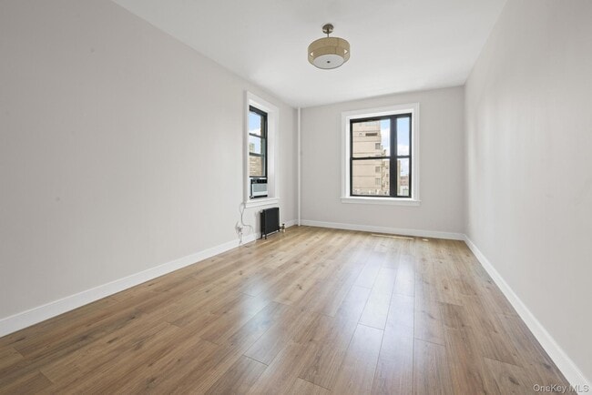 Building Photo - 136-5 Sanford Ave