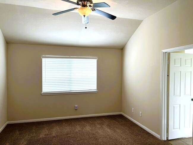 Building Photo - 25123 Ibris Ranch Dr