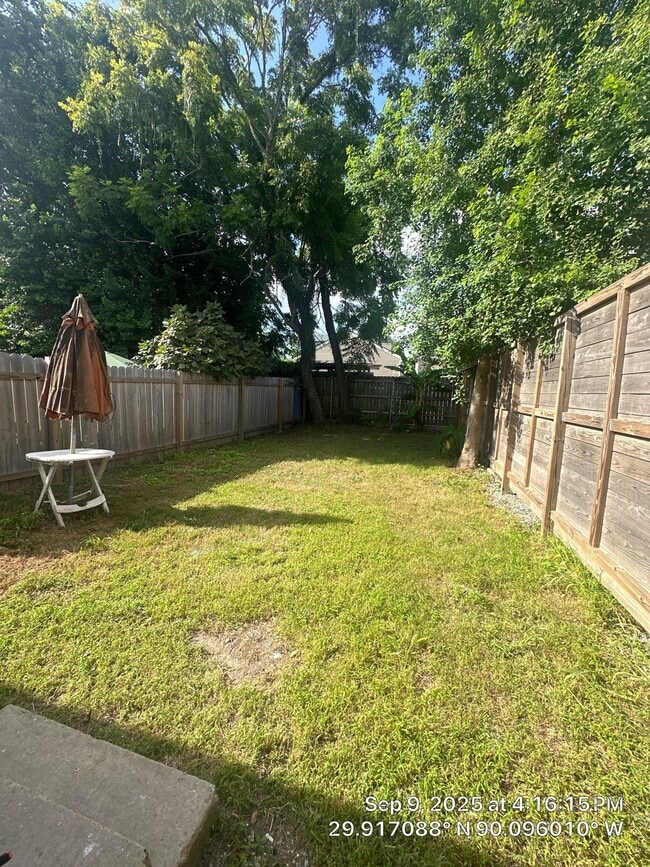 Building Photo - 3979 S Front St