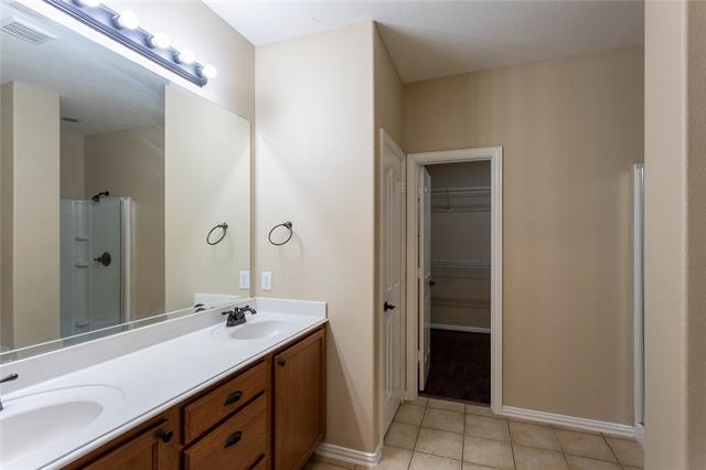 Building Photo - 2637 Pine Trail Dr