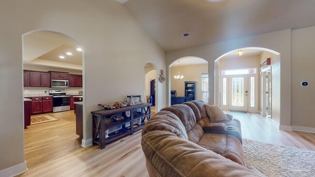 Building Photo - 4444 Piedmont Way