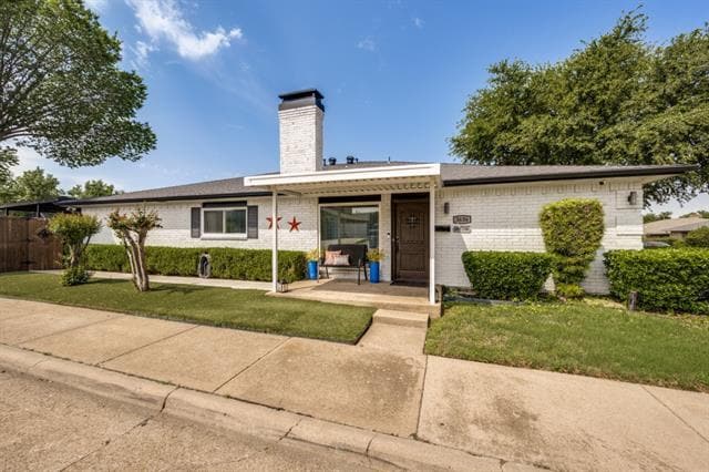 Building Photo - 3636 Hopetown Dr