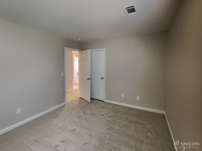 Building Photo - 4065 Alicia Ln