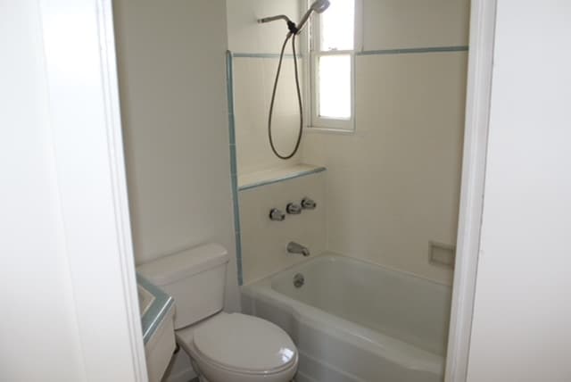 Bathroom - 14431 1/2 Califa St