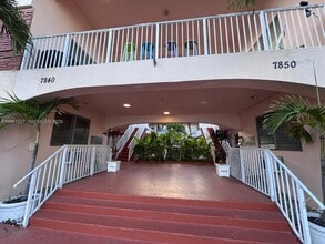 Building Photo - 7840 Harding Ave