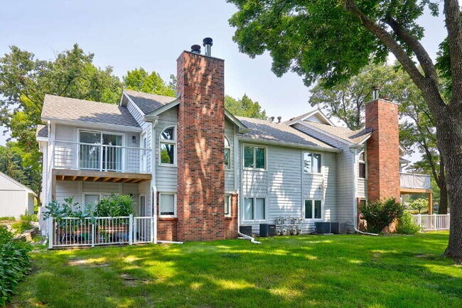 Primary Photo - 5220 Boulder Dr
