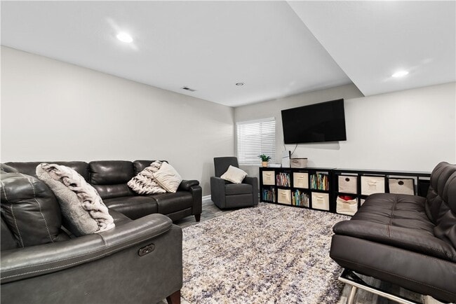 Building Photo - 114 Granite Ridge Cir