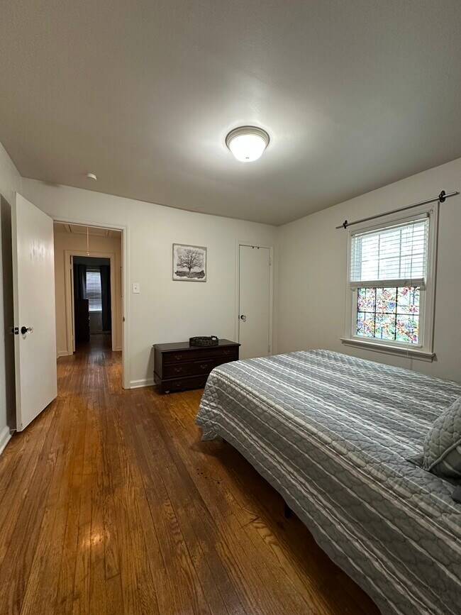 Building Photo - 2414 Fairmont Blvd