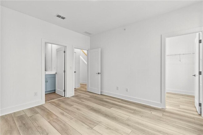 Building Photo - 517 Motivation Cir NW