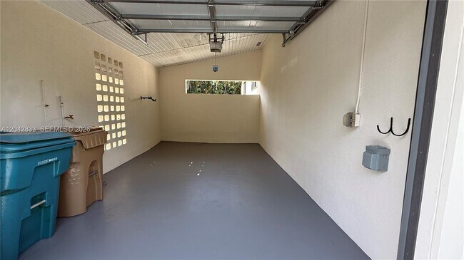Building Photo - 10751 SW 48th St