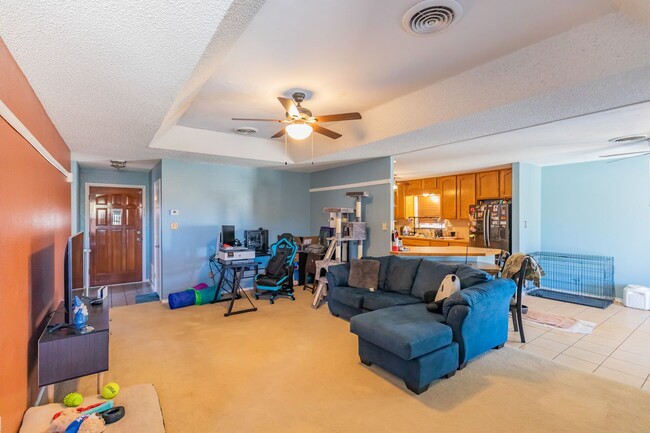 Building Photo - Beautiful 3 Bedroom/2 Bath Home