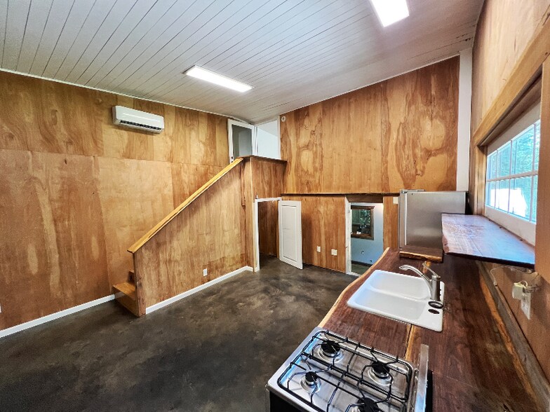 Building Photo - 1279 Kenmore Pl