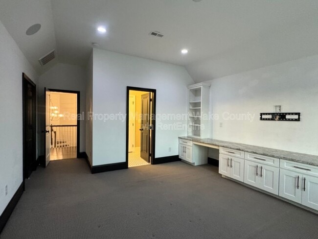 Building Photo - 1021 Keith Rd