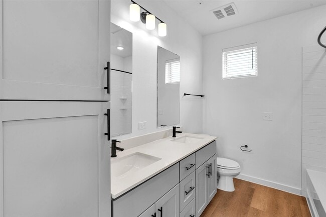 Building Photo - 1792 Collie Ct