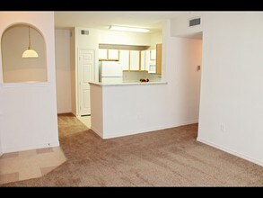 Building Photo - Willow Bend Apartment