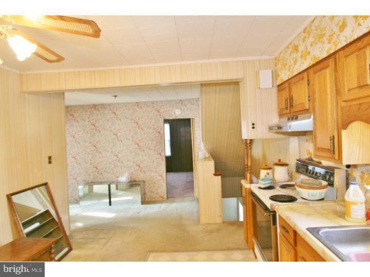 Building Photo - 75 Manor Ave