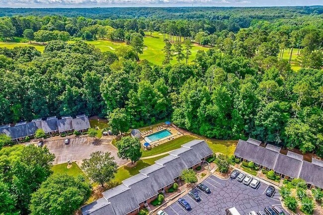 Building Photo - 108 Fernbanks Ct