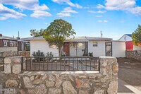 Building Photo - 2220 Grant Ave