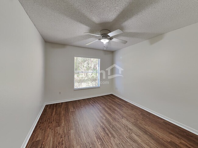 Building Photo - 4416 Brookdale Court