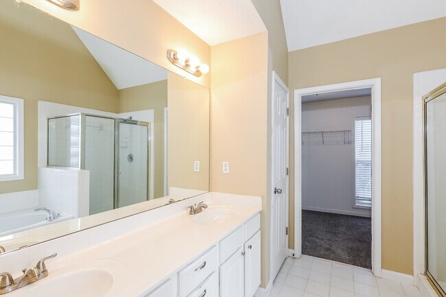 Building Photo - 198 Sawgrass Way