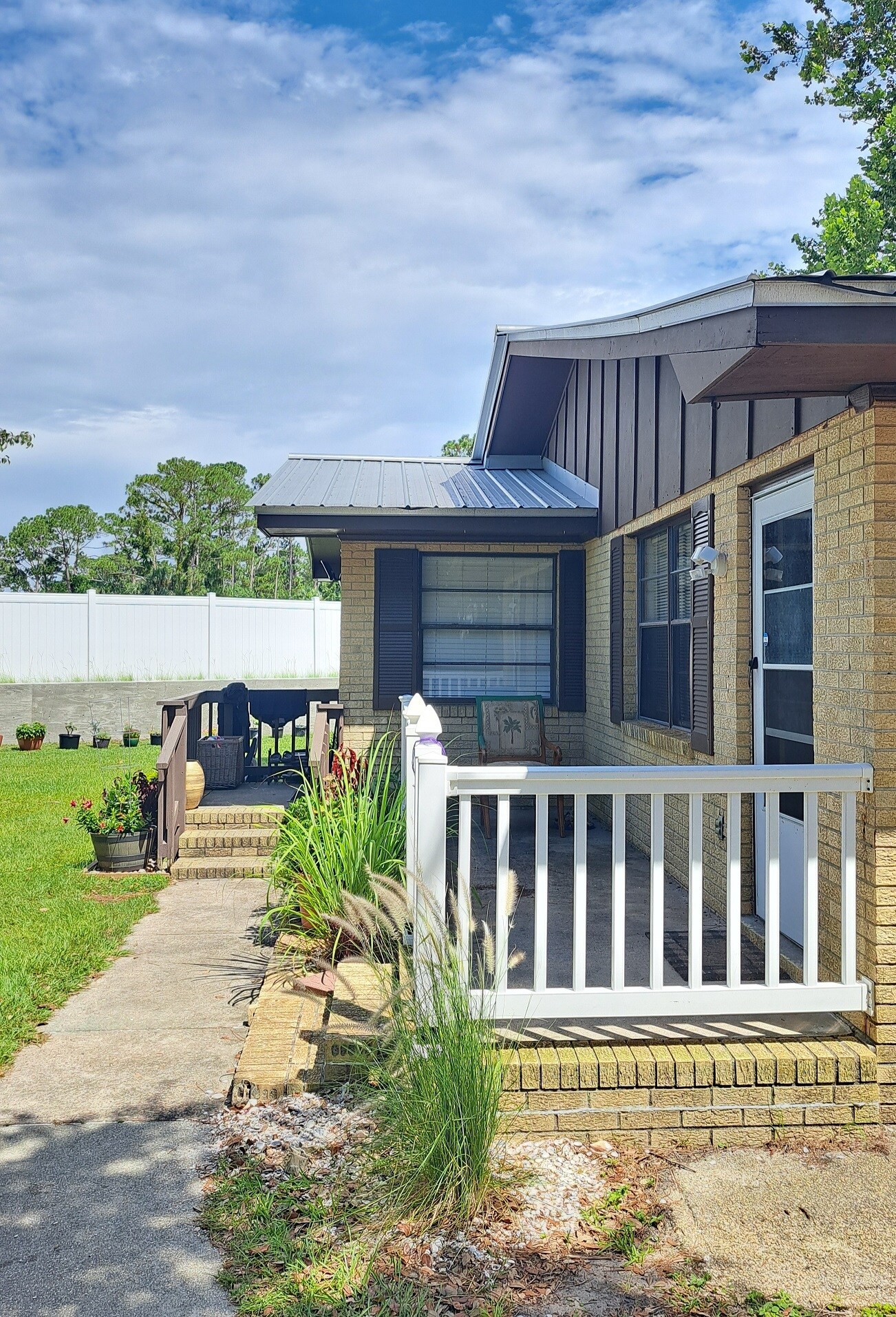 Building Photo - 3909 Ocean View Dr