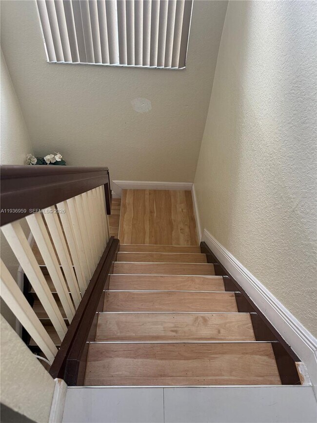 Building Photo - 3951 NE 13th Dr