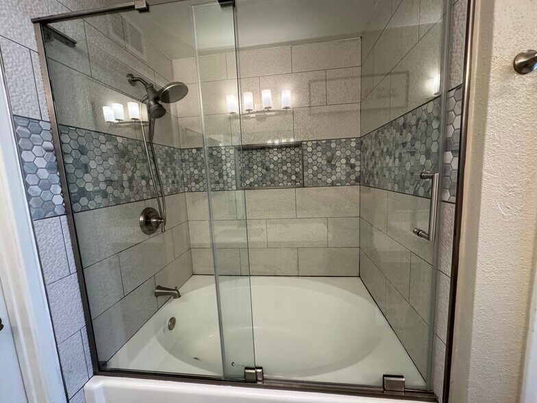 Building Photo - 11264 Portobelo Dr
