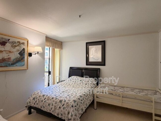 Building Photo - 5875 Friars Rd