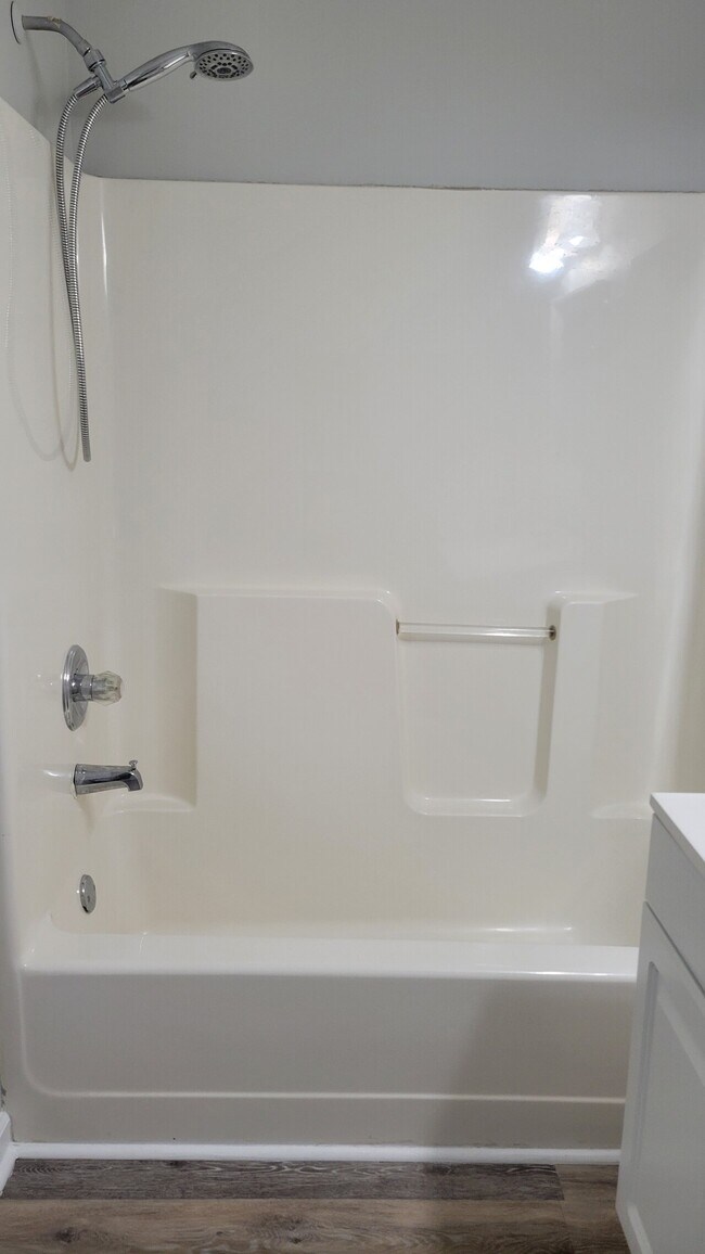 Building Photo - Graham Village