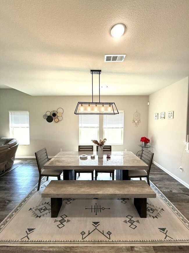 Building Photo - Spacious 4BR4B with Flex Room & OverSized Patio in Aubrey ArrowBrooke