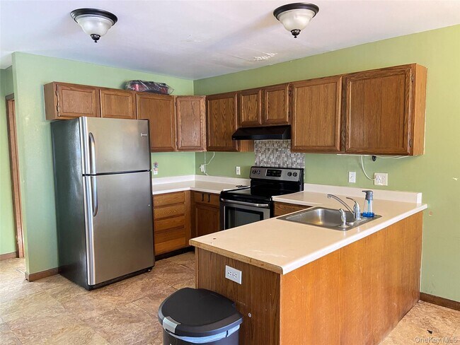 Building Photo - 38 Edmunds Ln