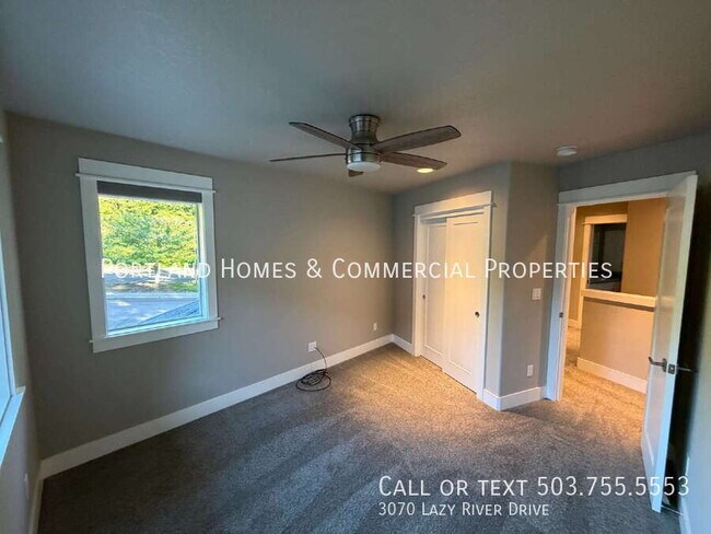 Building Photo - 3070 Lazy River Dr