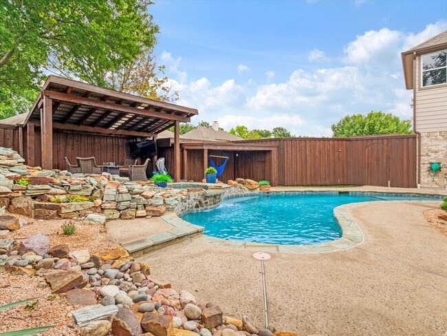 Building Photo - 3228 Port Royal Ct